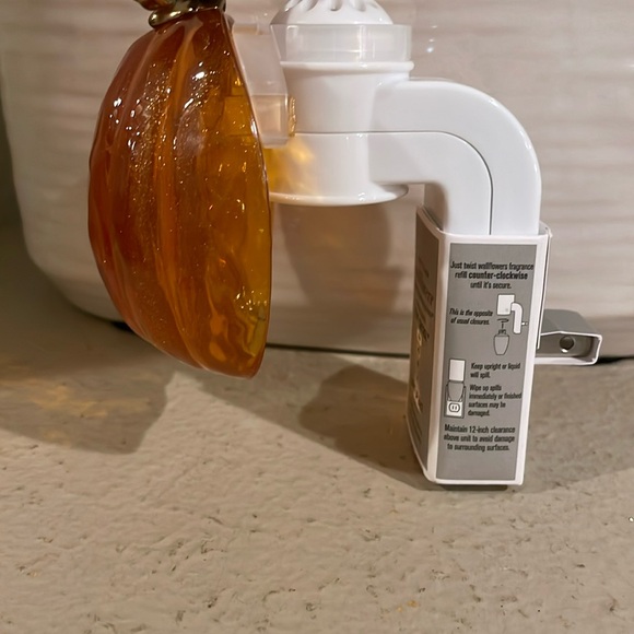 Bath & Body Works Scent Control  Pumpkin Wallflower. 🎃 - Picture 4 of 10